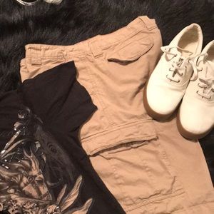 G & M Men’s Khaki Cargo Shorts Sz 42